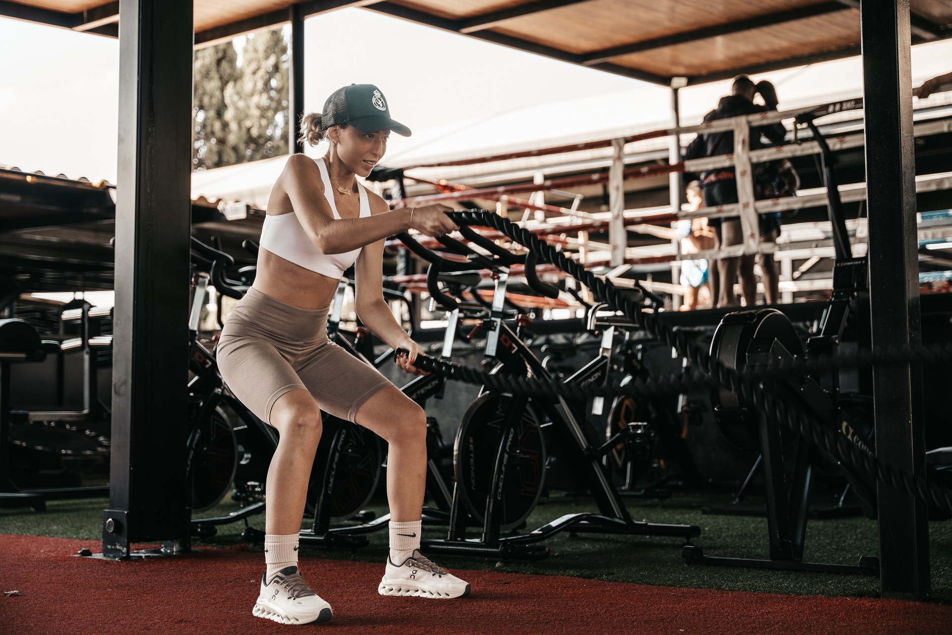 Cours collectif de Cross Training féminin chez orCore à Boulogne-Billancourt